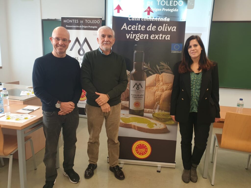 El Instituto y la DOP Montes de Toledo trabajan la cultura del aceite en la universidad regional
